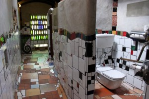 Toilette à Hundertwasser