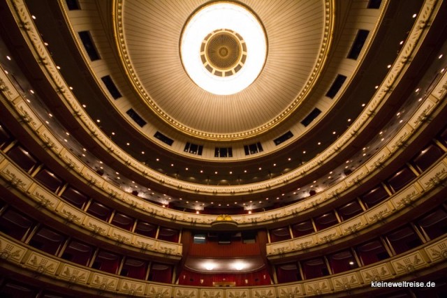 Saal der Oper in Wien