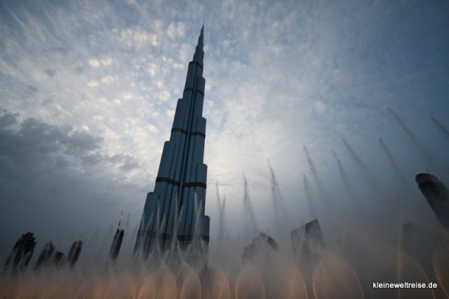 Wasserspiele vor dem Burj Khalifa